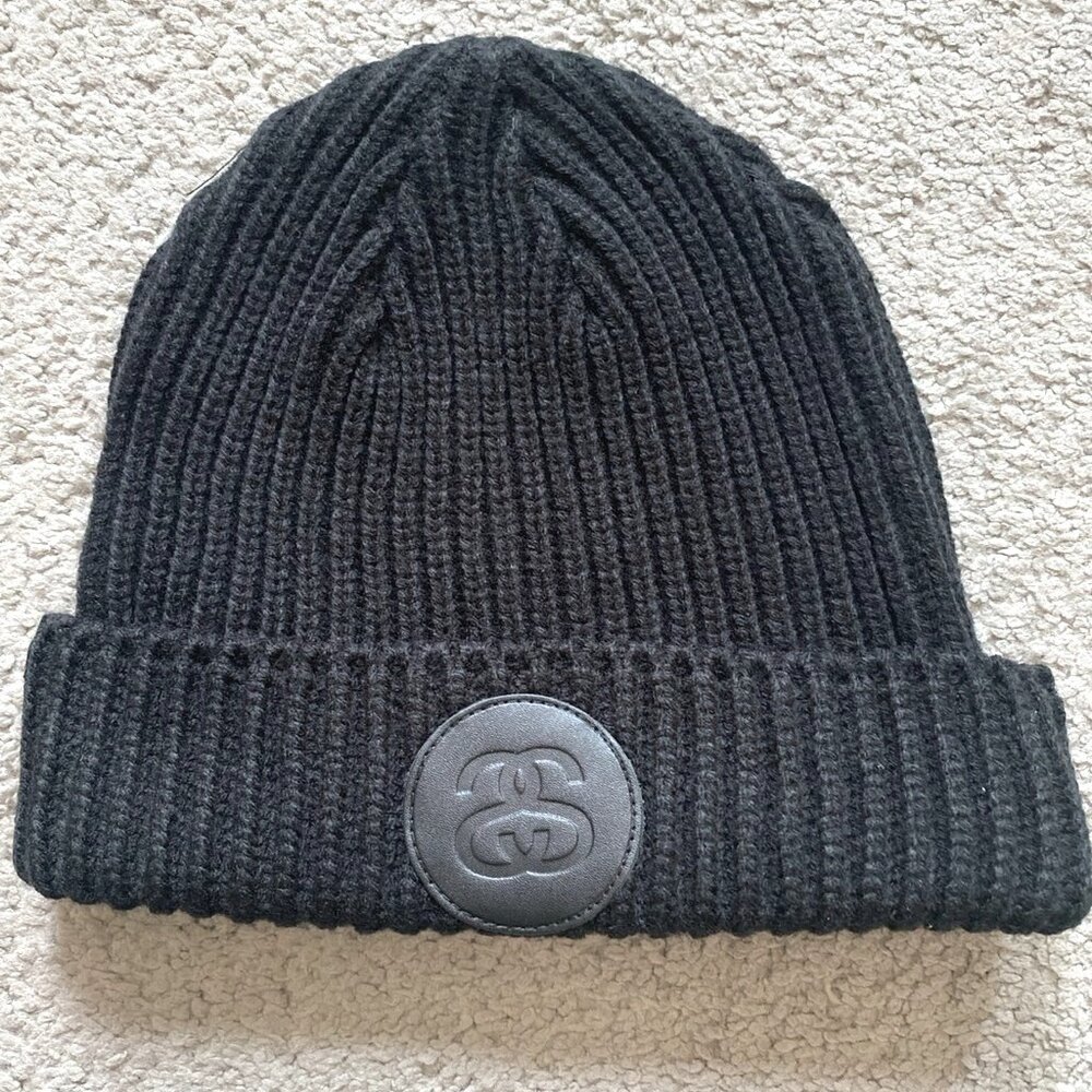 Stussy leather logo patch beanie NEW black